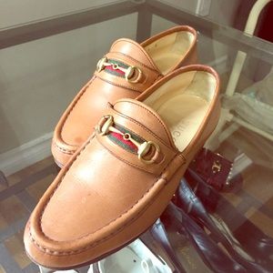 Leather Gucci shoes